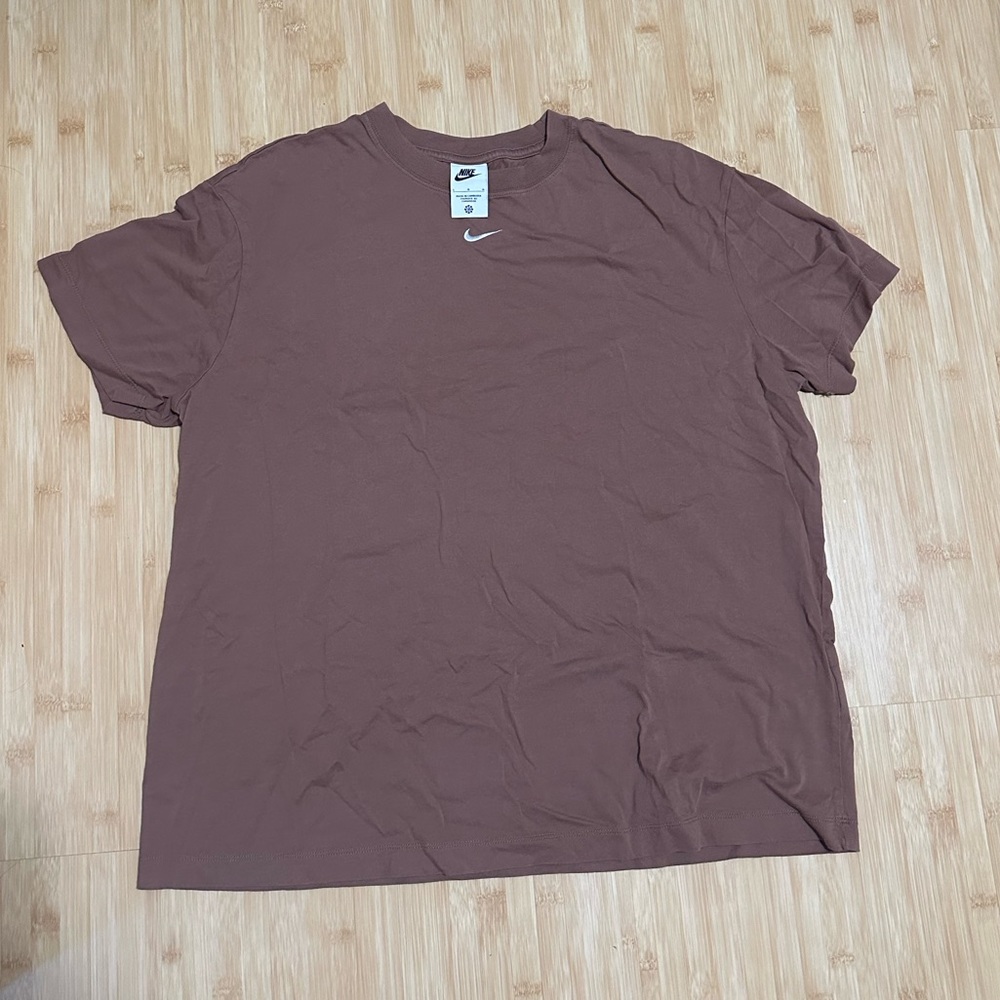 Nike Solo Swoosh Brown